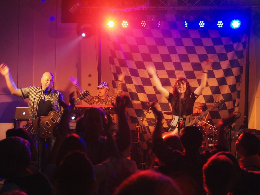 COCO-BAND bei Dorf- & Vereinsfeste – Tauscha 2016