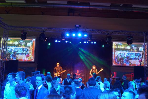 COCO-BAND live – Weihnachtsball Ostthüringenhalle Schmölln 2024