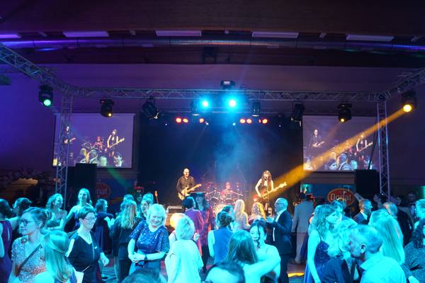 COCO-BAND live – Weihnachtsball Ostthüringenhalle Schmölln 2024